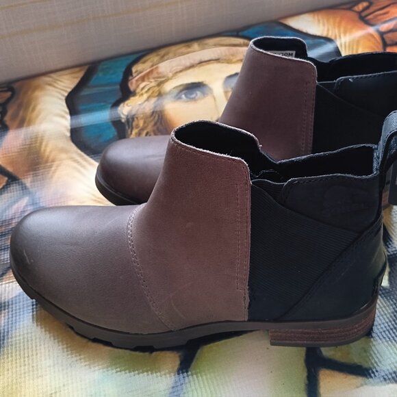 Women's SOREL Leather Waterproof Chelsea Boot in Steel Grey - Picture 1 of 11